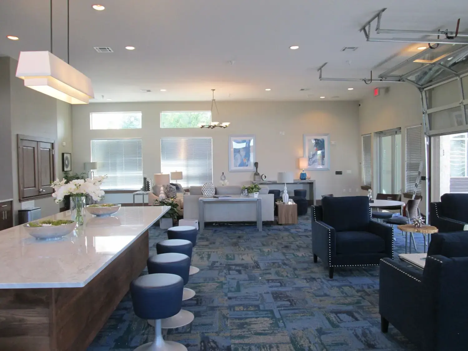 Austin Coastal Clubhouse — gallery image 8